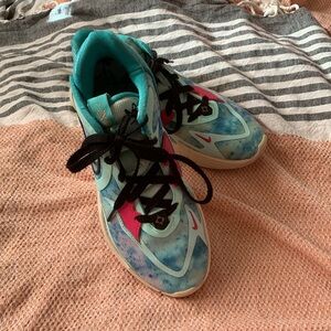 Nike Kyrie Low 5 “Community” Shoes Size 6.5